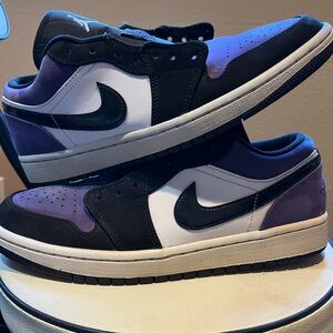 Used Air Jordan 1 Low ‘Court Purple’ (no shoestrings)
